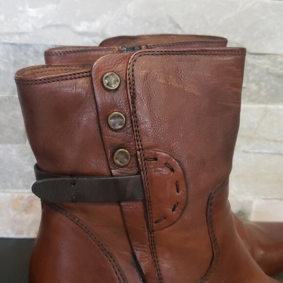 Clarks Women's Maymie Skye Boot (H108-17) - Picture 7 of 9